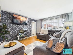 Living Room- click for photo gallery